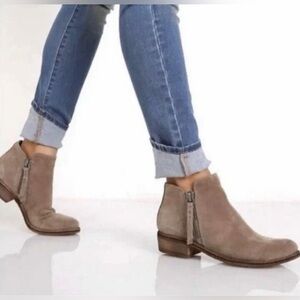 Dolce Vita Sutton Suede Dual Zipper Stacked Heel Ankle Bootie